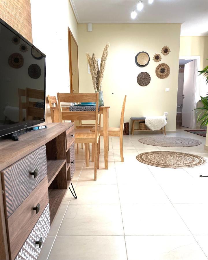 Bohem Apartment Near Athens Airport สปาตา ภายนอก รูปภาพ