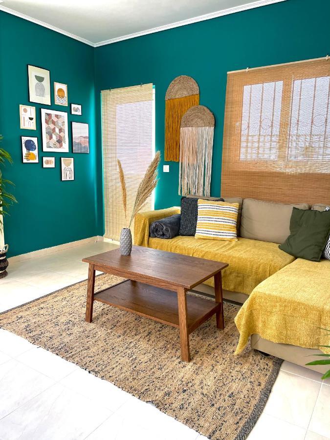 Bohem Apartment Near Athens Airport สปาตา ภายนอก รูปภาพ