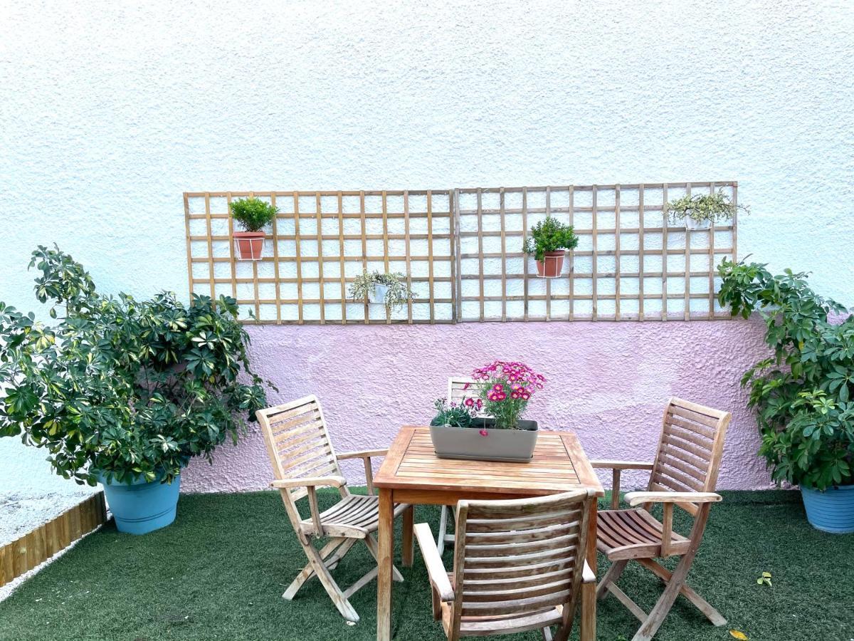 Bohem Apartment Near Athens Airport สปาตา ภายนอก รูปภาพ